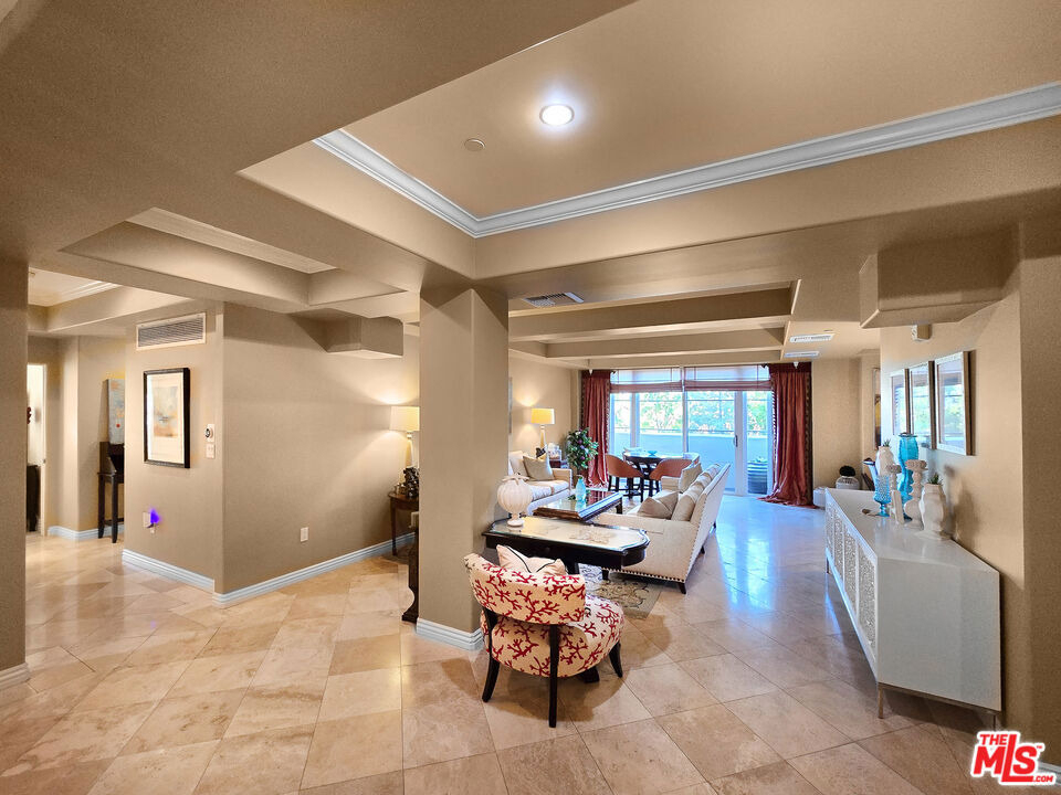 10795 Wilshire Boulevard - Photo 11