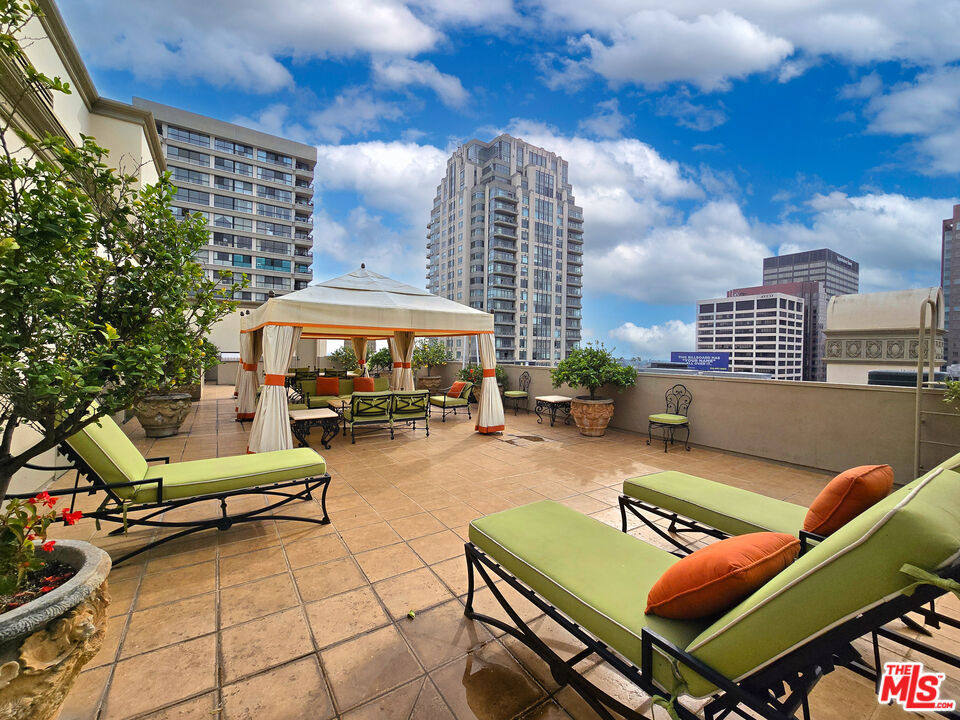 10795 Wilshire Boulevard - Photo 8