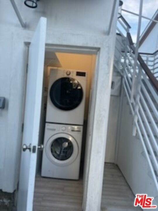 15524 Sylvan Street - Photo 13