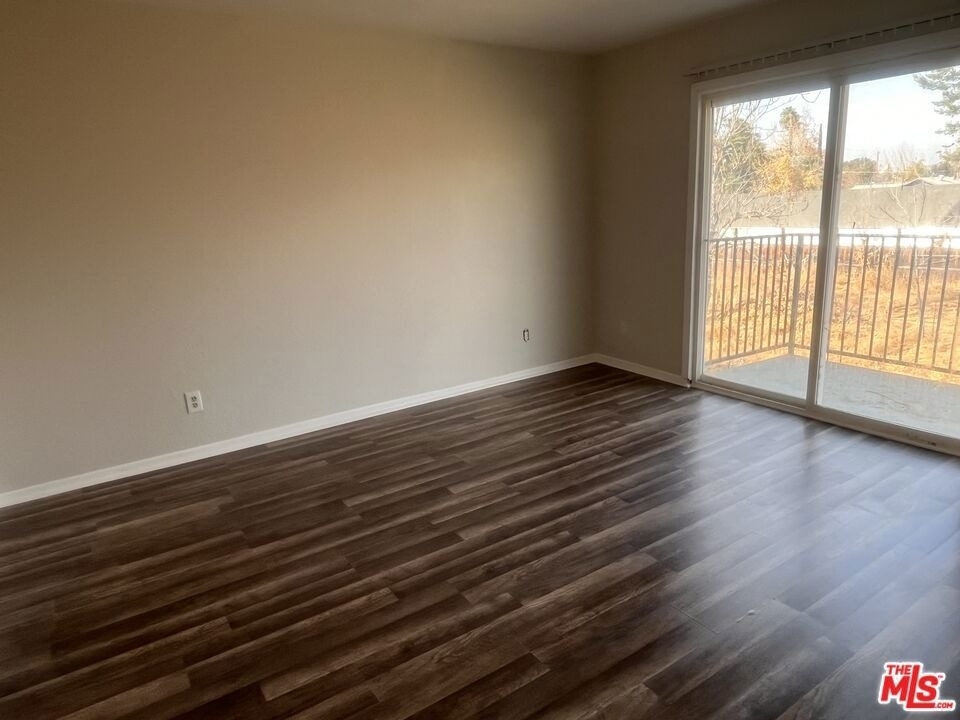 26416 San Jacinto Street - Photo 7