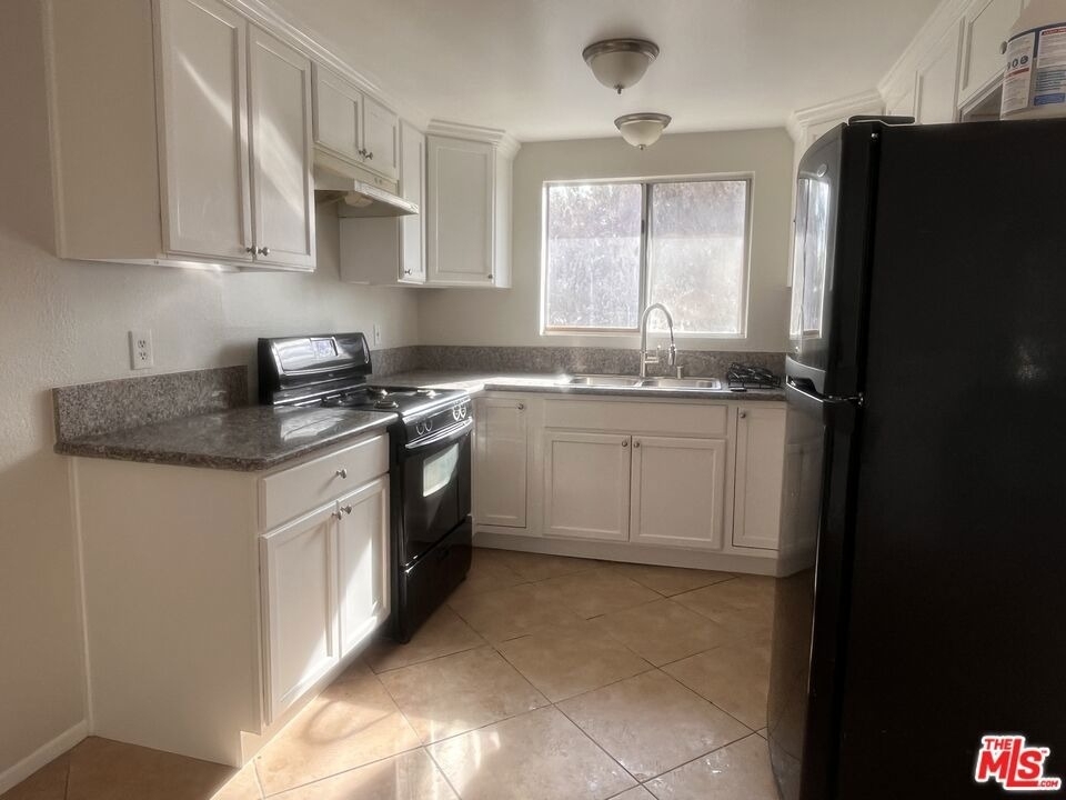 26416 San Jacinto Street - Photo 4