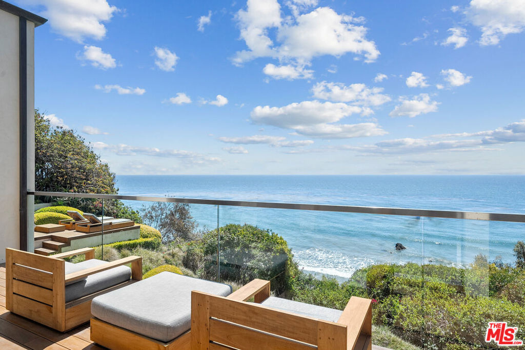 31824 Seafield Drive - Photo 6