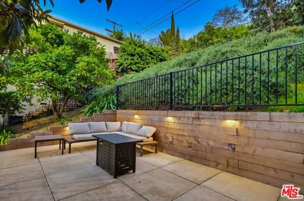 1828 Silver Lake Boulevard - Photo 12