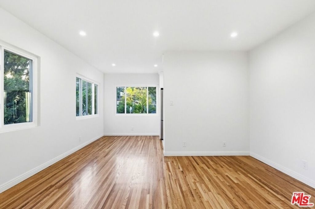 1828 Silver Lake Boulevard - Photo 5