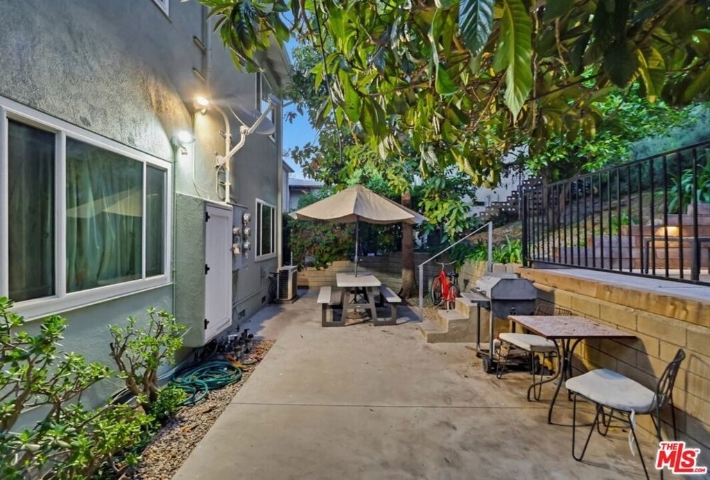 1828 Silver Lake Boulevard - Photo 14