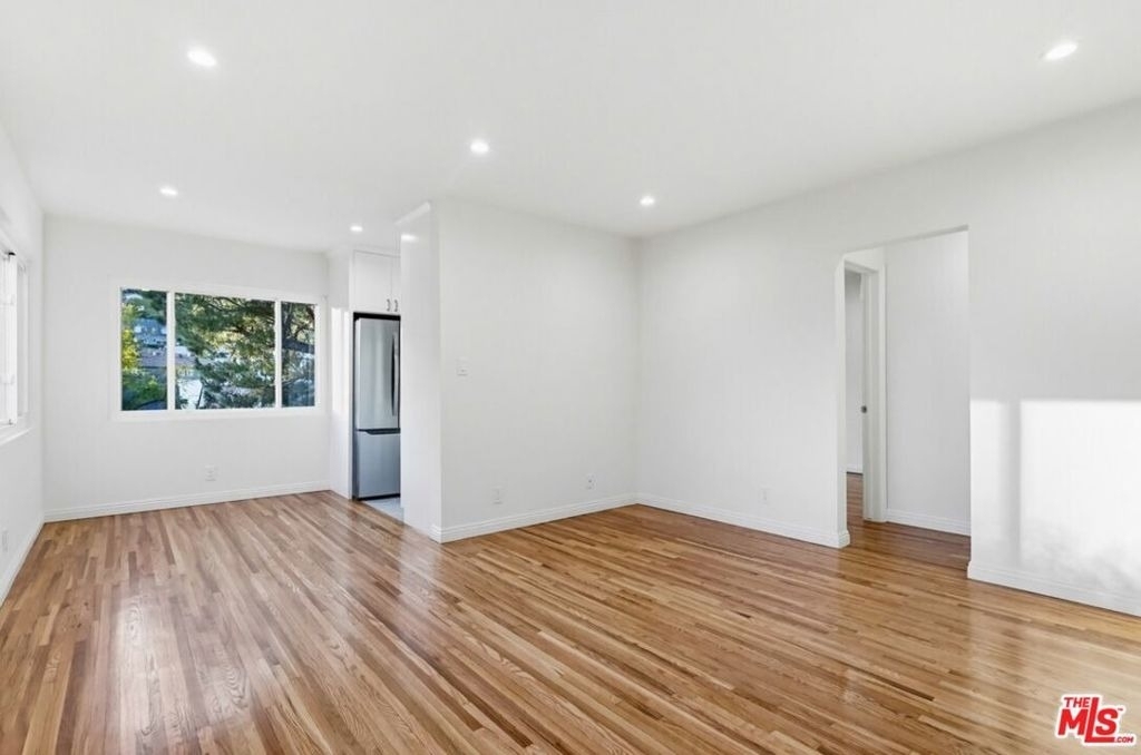 1828 Silver Lake Boulevard - Photo 3