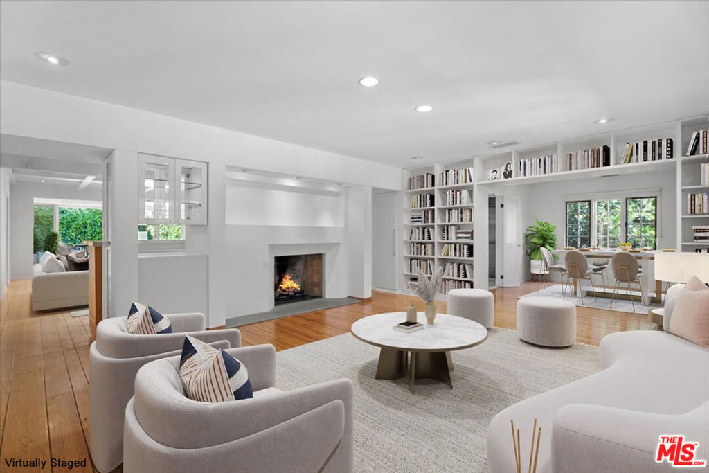 4031 Hollyline Avenue - Photo 1