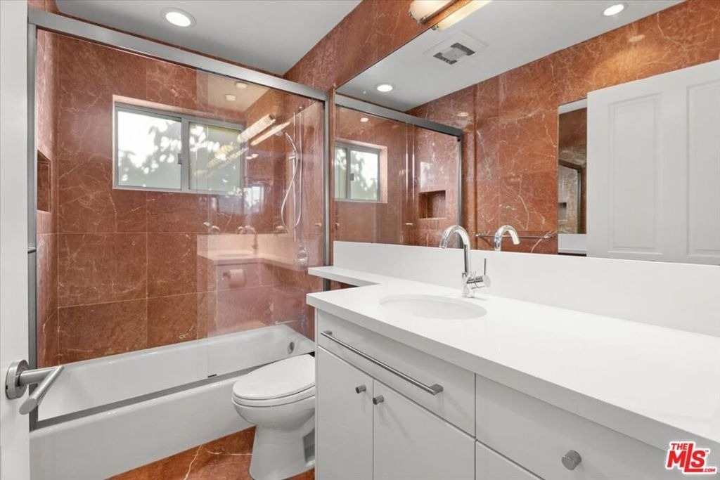4031 Hollyline Avenue - Photo 19