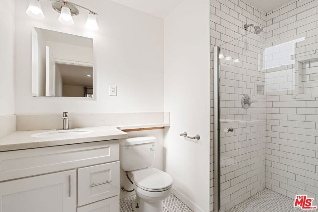 5211 Allott Avenue - Photo 15