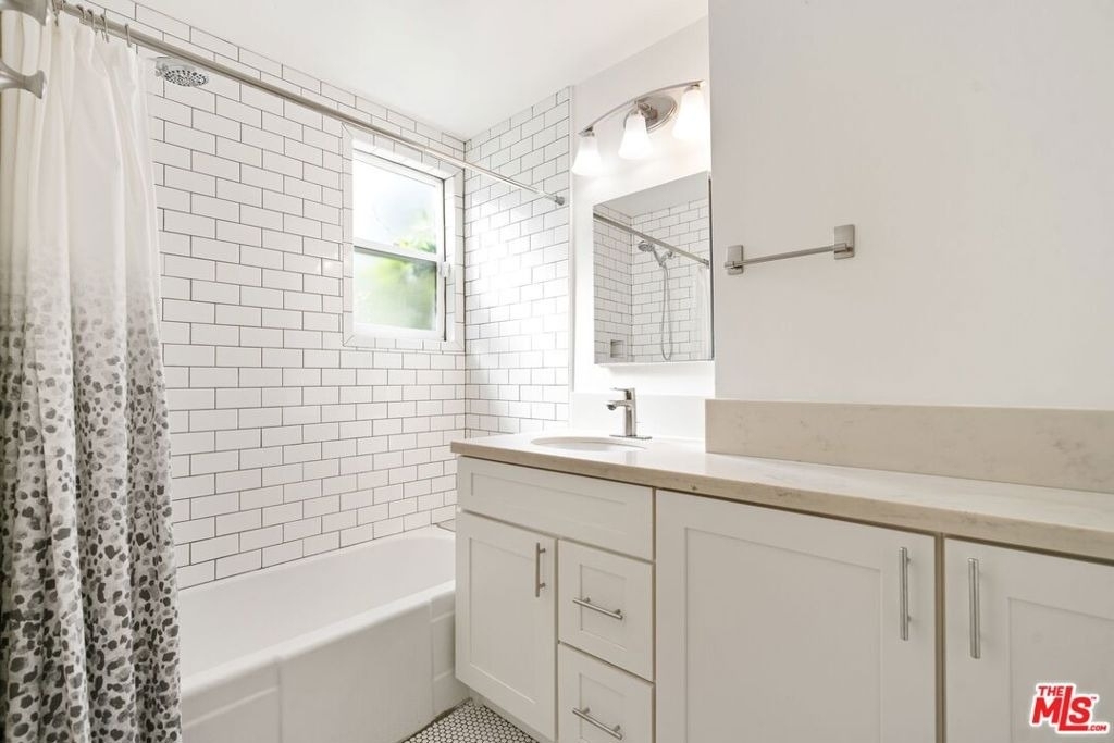 5211 Allott Avenue - Photo 14