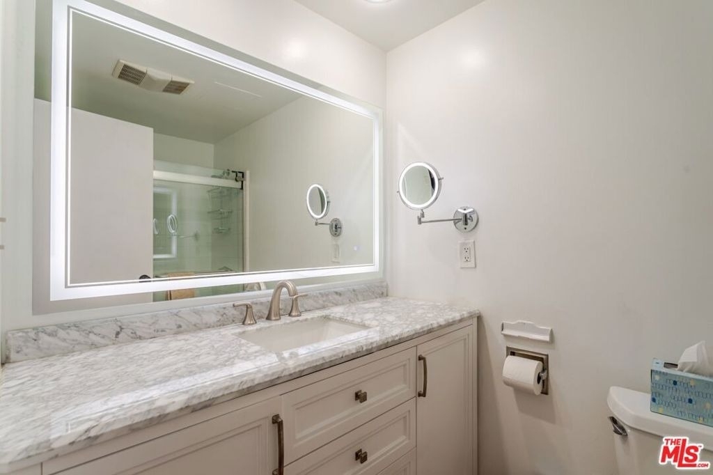 800 W 1st Street - Photo 34
