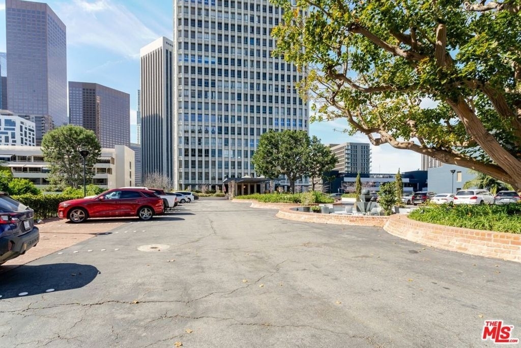 800 W 1st Street - Photo 1