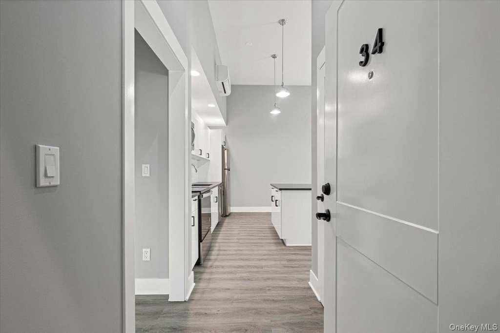 47 Beekman Avenue - Photo 1