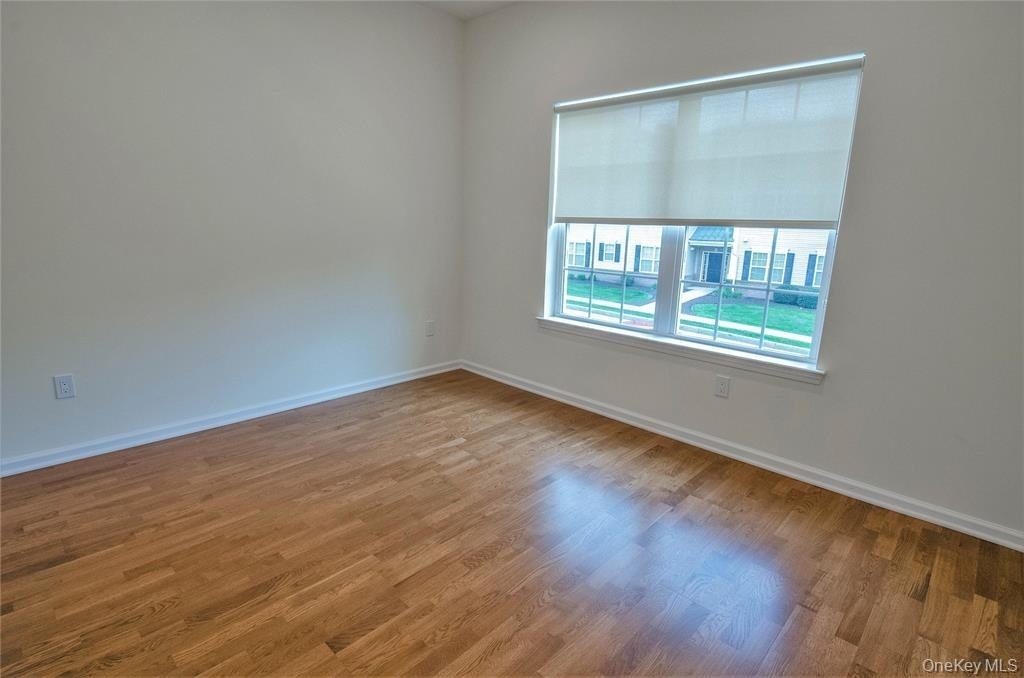 260 W Main Street - Photo 13