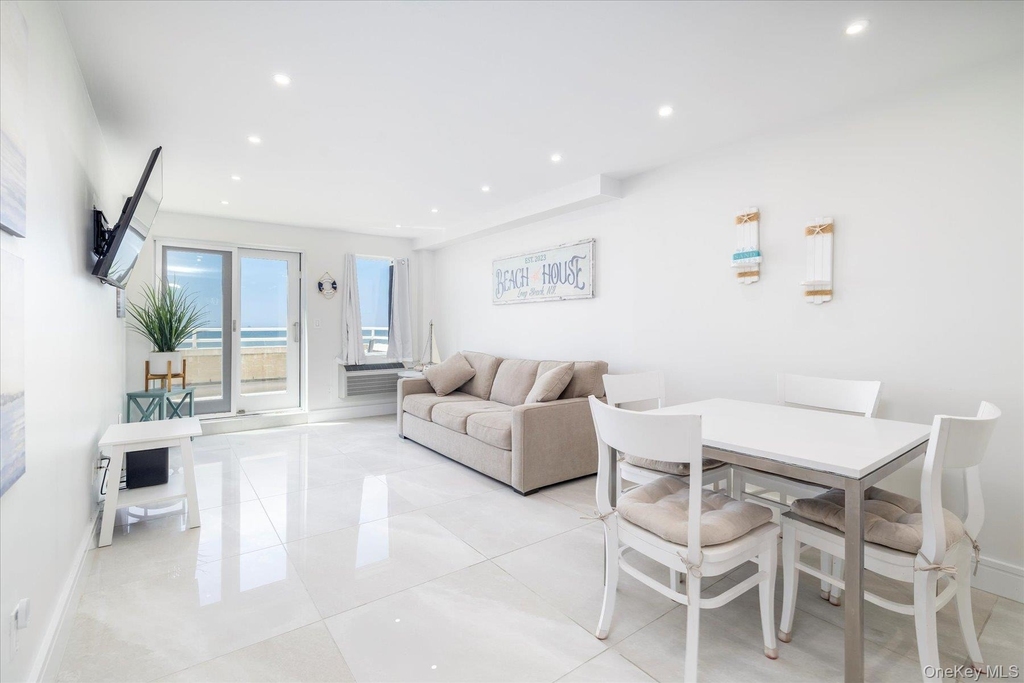 450 W Broadway - Photo 2