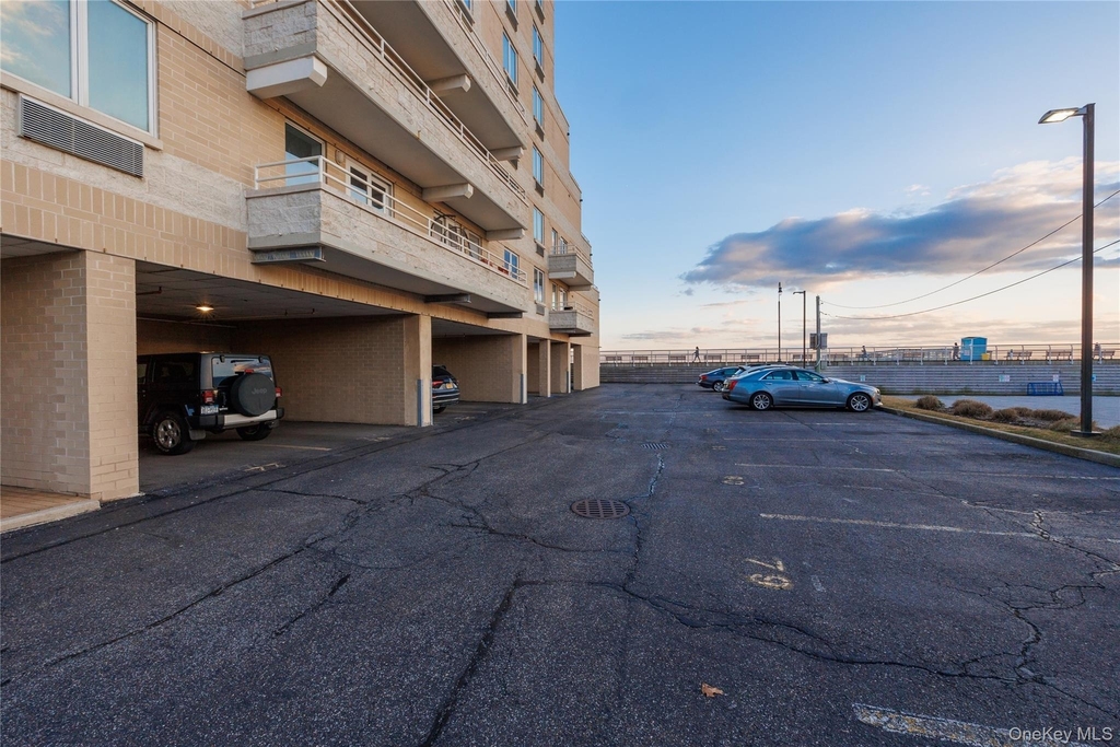 450 W Broadway - Photo 14