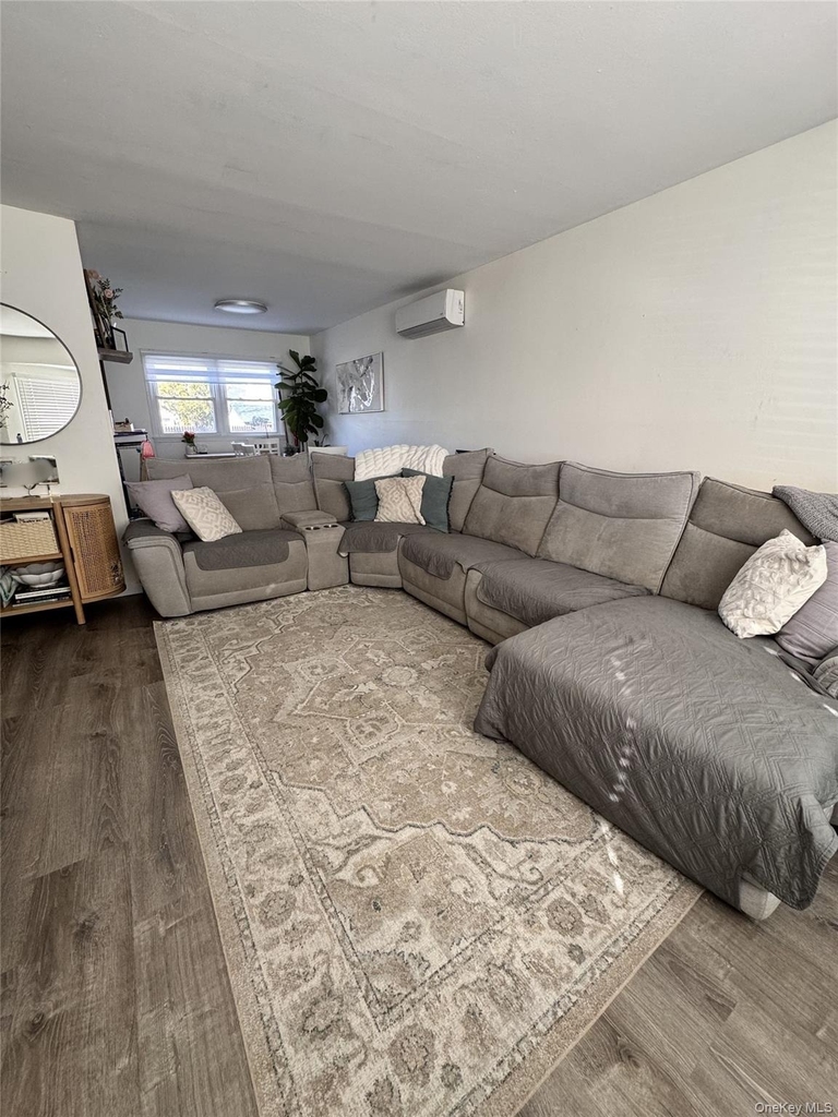 140 N 21st Street - Photo 1