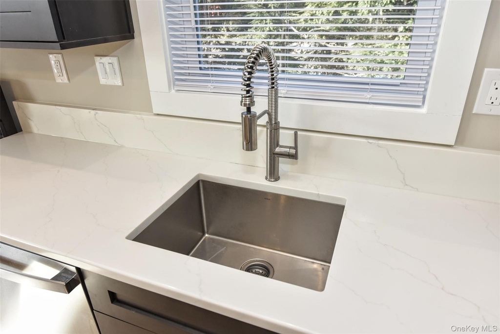127 Pine Street - Photo 8