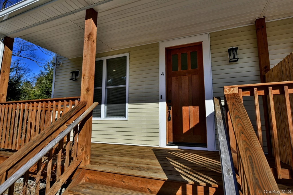127 Pine Street - Photo 2