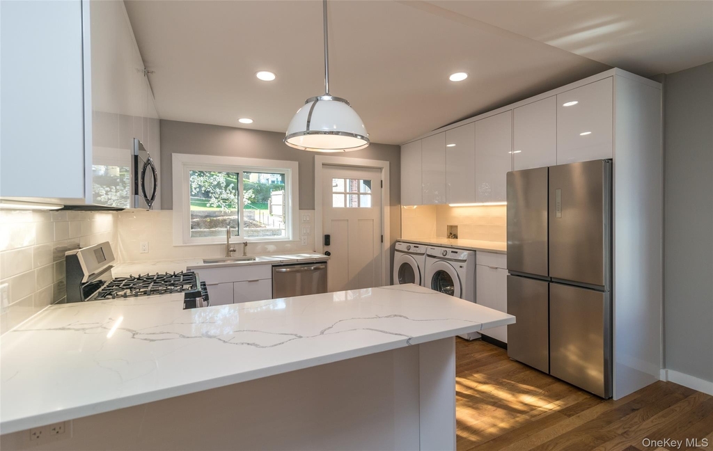86 Main Street - Photo 9