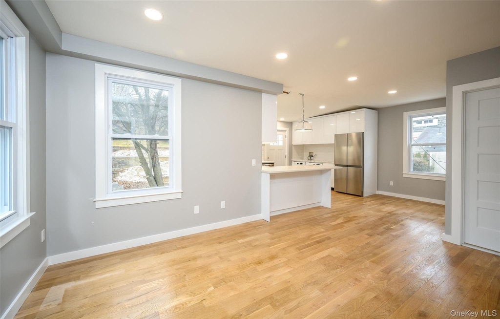 86 Main Street - Photo 13