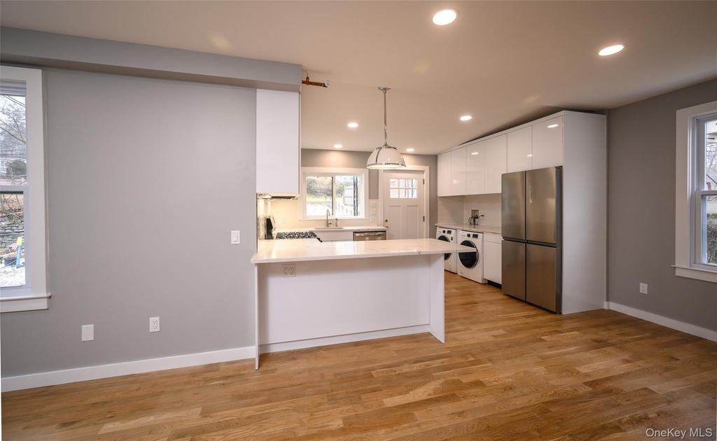 86 Main Street - Photo 12