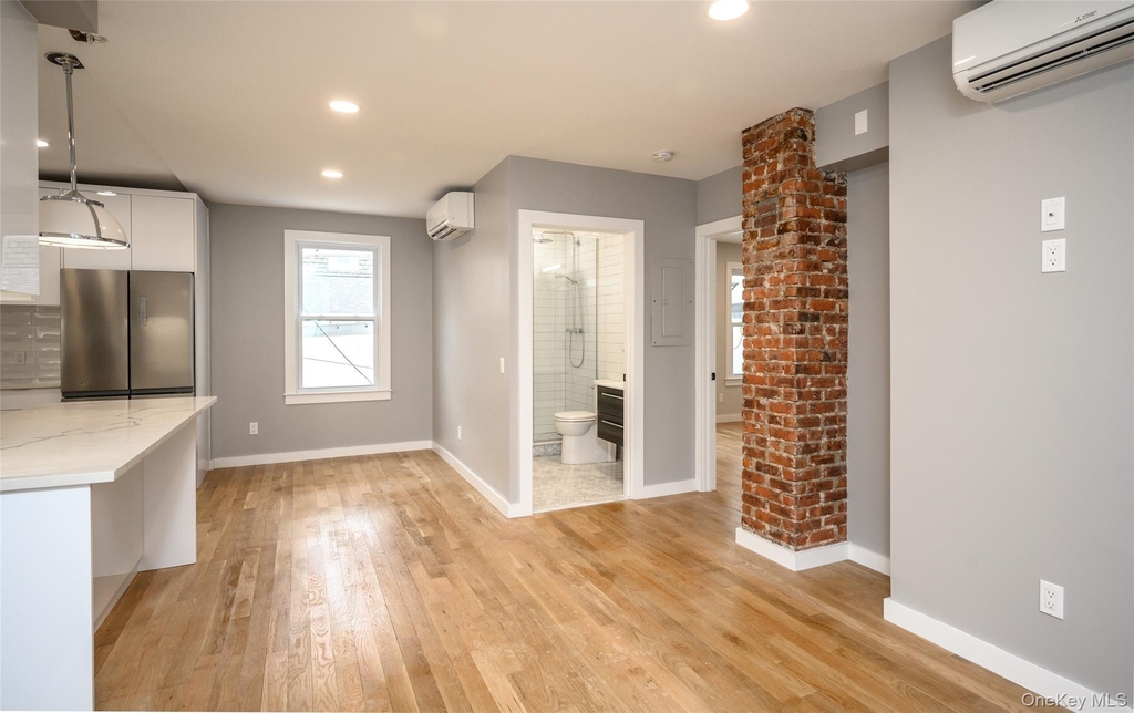 86 Main Street - Photo 18