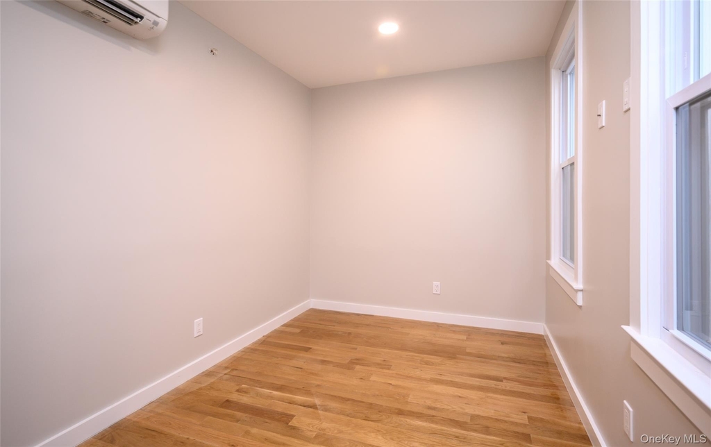 86 Main Street - Photo 22