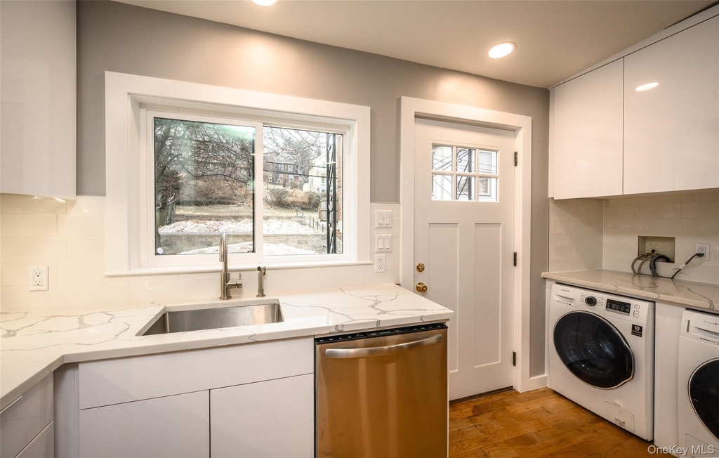 86 Main Street - Photo 11