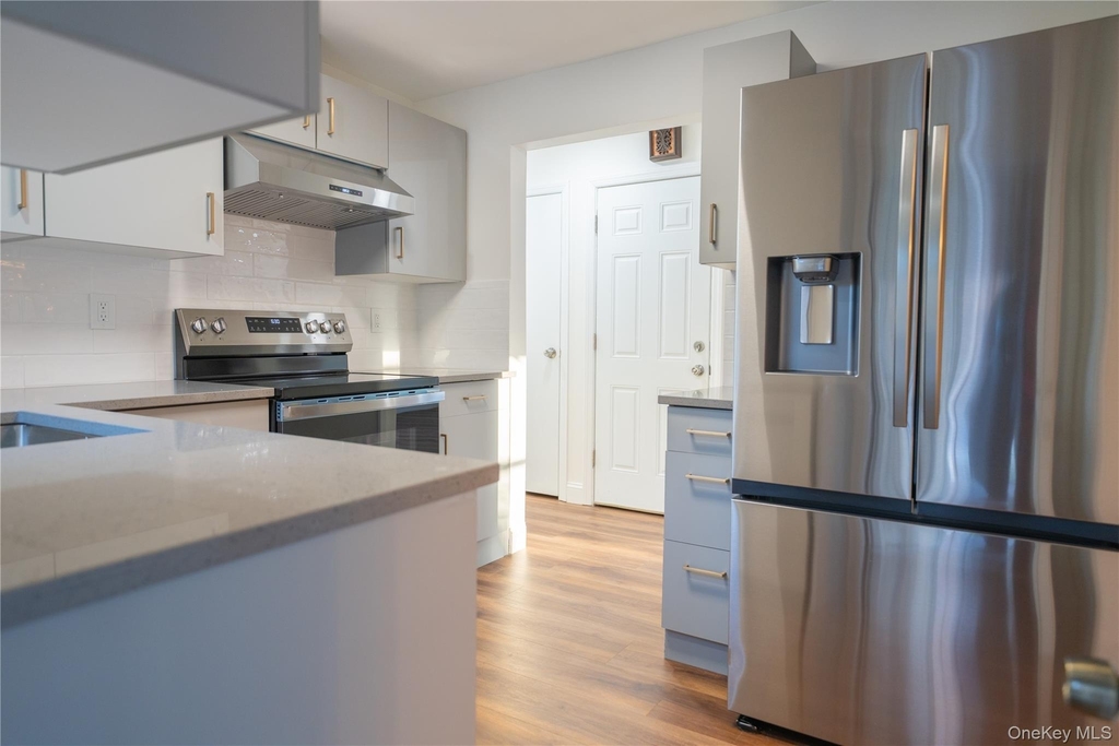 65 Virginia Avenue - Photo 4