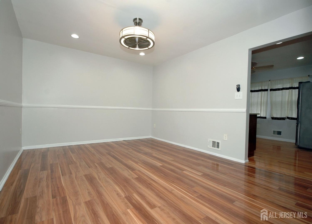 4 White Oaks Drive - Photo 27