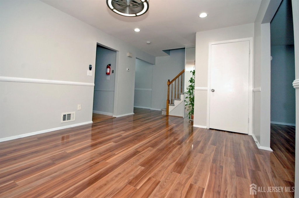 4 White Oaks Drive - Photo 15