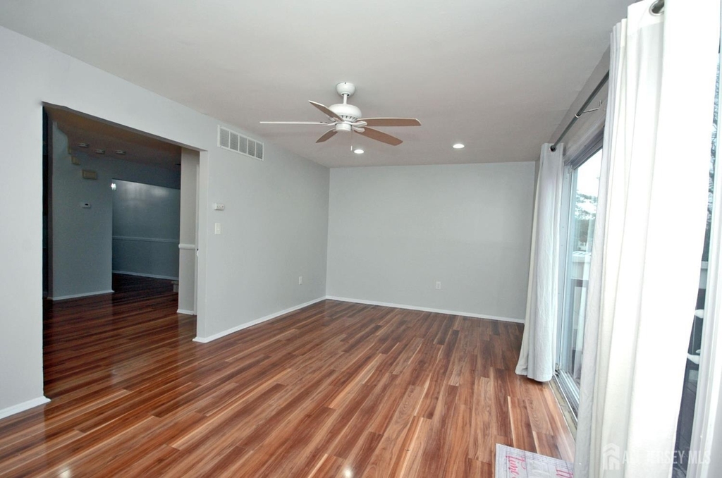 4 White Oaks Drive - Photo 14