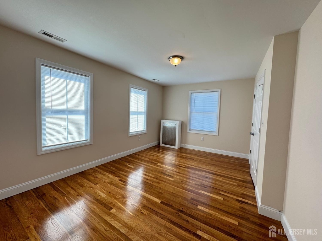 150 George Street - Photo 14