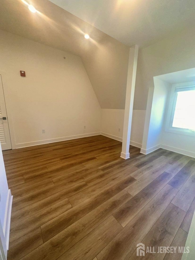 195 Main Street - Photo 6
