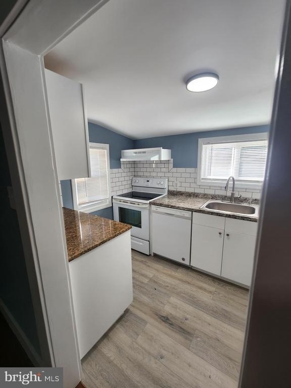 15002 Woolens Lane - Photo 3