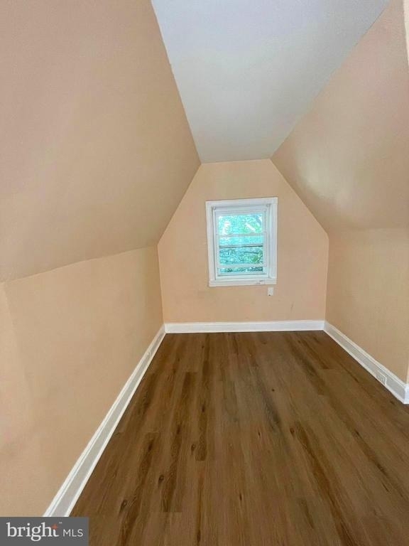3215 Summer Street - Photo 6