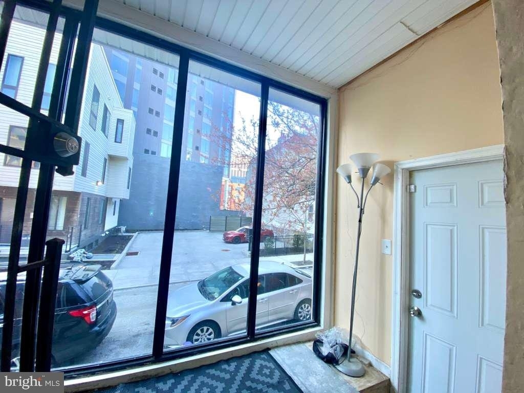 3215 Summer Street - Photo 36