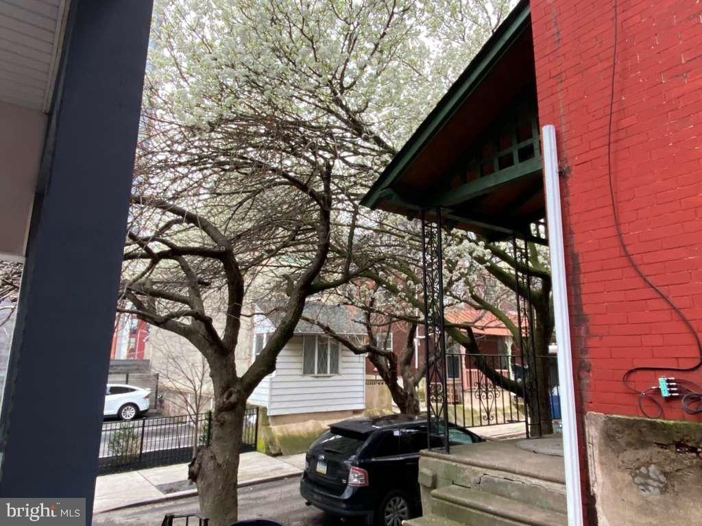 3215 Summer Street - Photo 18