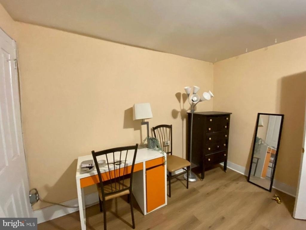 3215 Summer Street - Photo 24