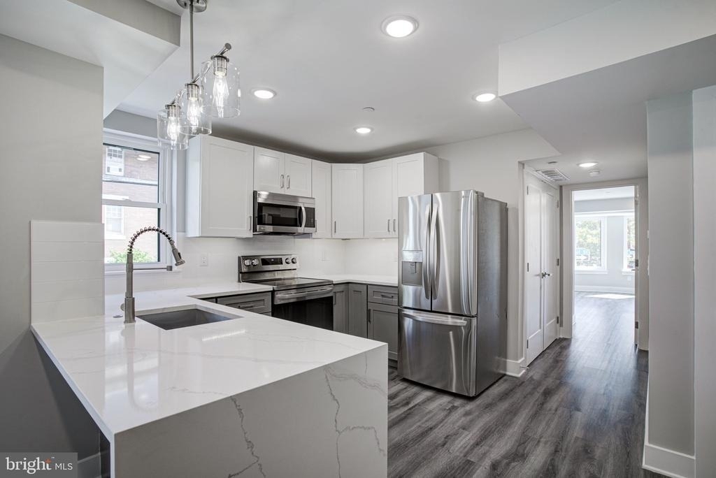 540 S 52nd Street - Photo 11