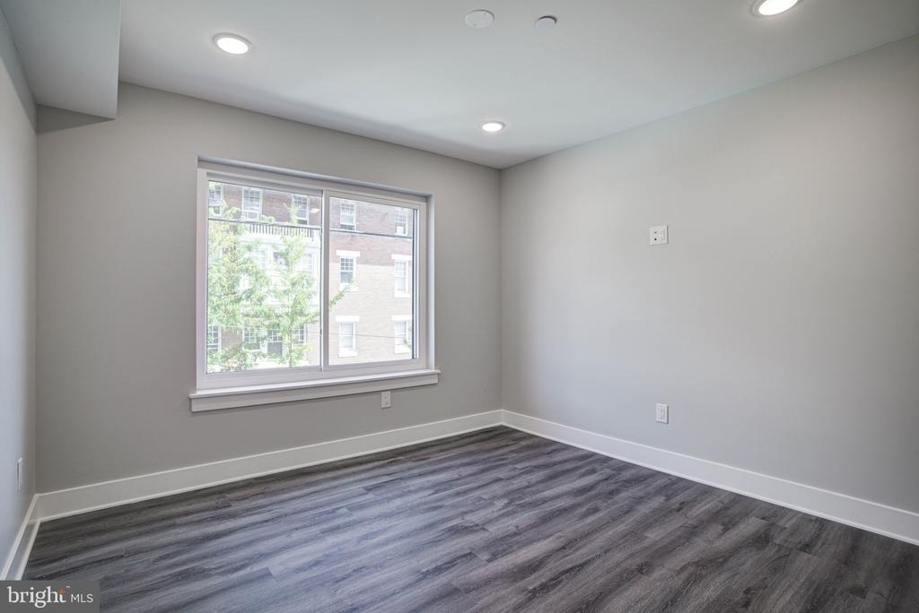 540 S 52nd Street - Photo 3