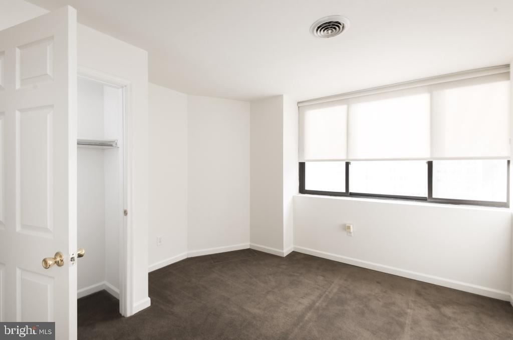 1220 Sansom Street - Photo 9