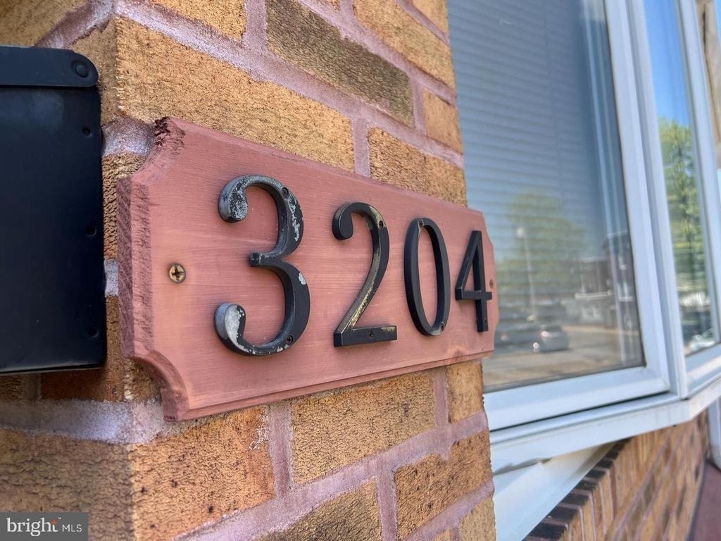 3204 Fanshawe St - Photo 16