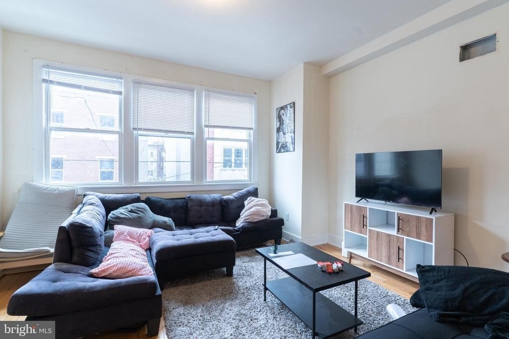 1915 N 18th Street - Photo 5