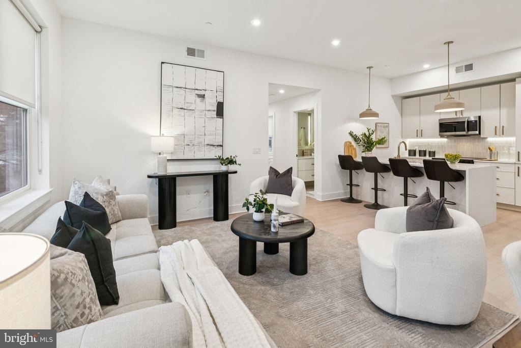 20 W Allens Lane - Photo 17
