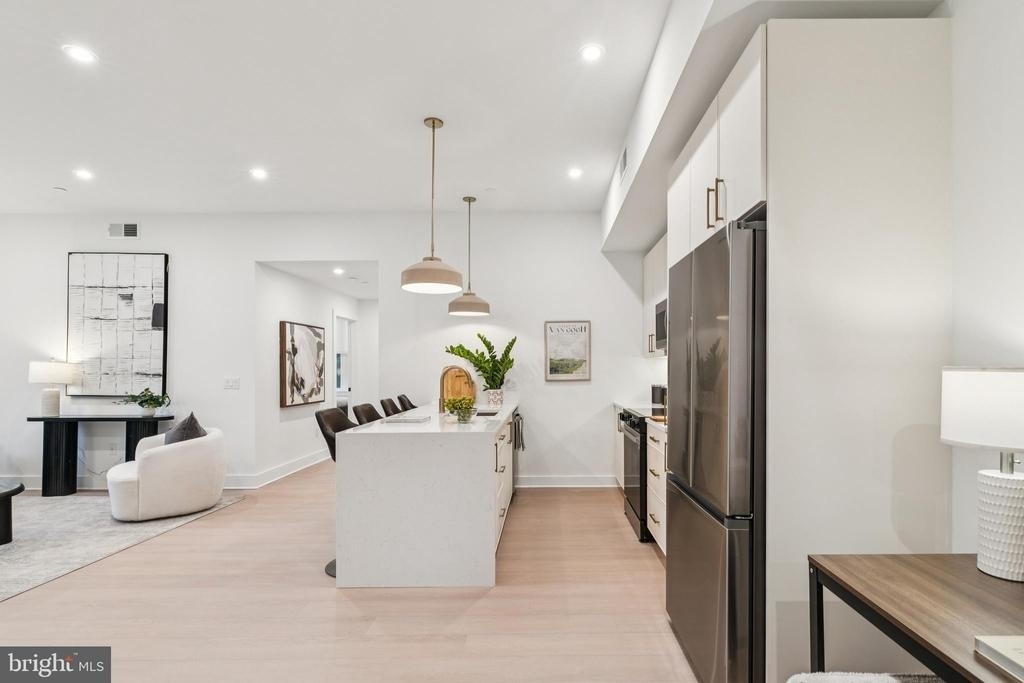 20 W Allens Lane - Photo 32