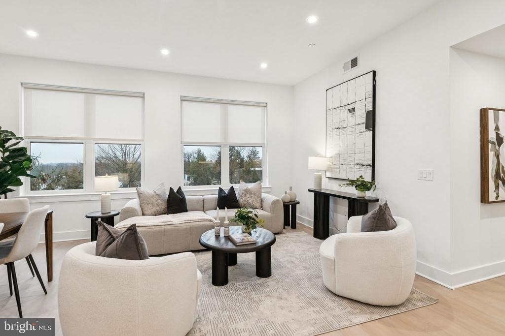 20 W Allens Lane - Photo 15