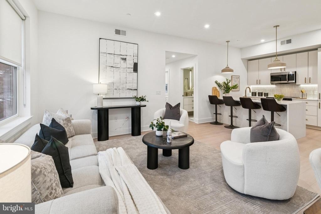 20 W Allens Lane - Photo 16