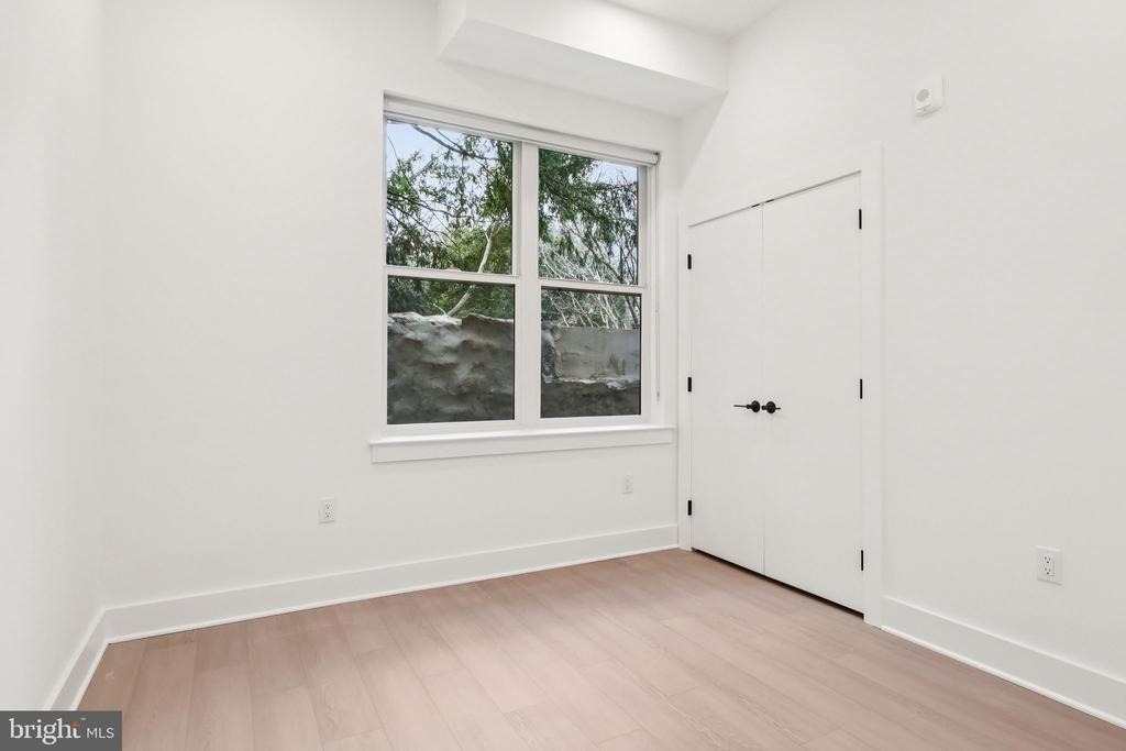 20 W Allens Lane - Photo 10